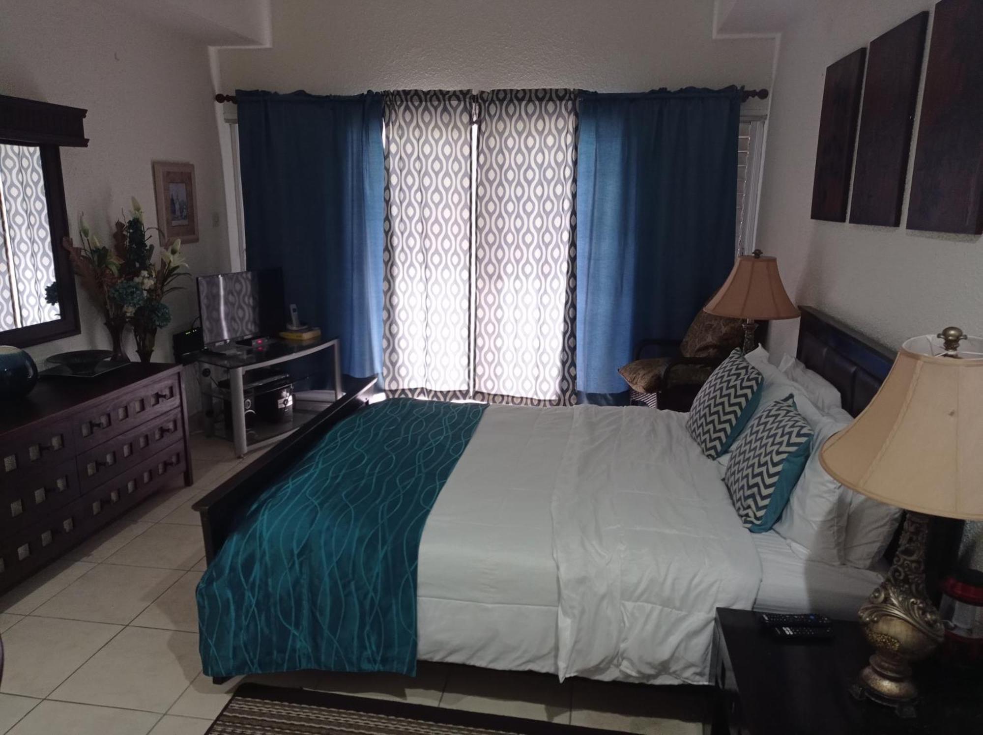 126 Friendship, Rockley Golf Club Apartamento Bridgetown Exterior foto